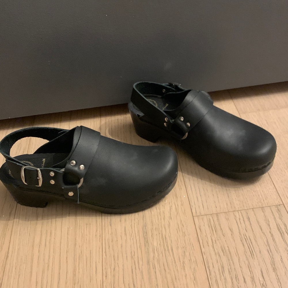 Black No. 6 Brando Clog on Vintage Base | US 8 / EU 39